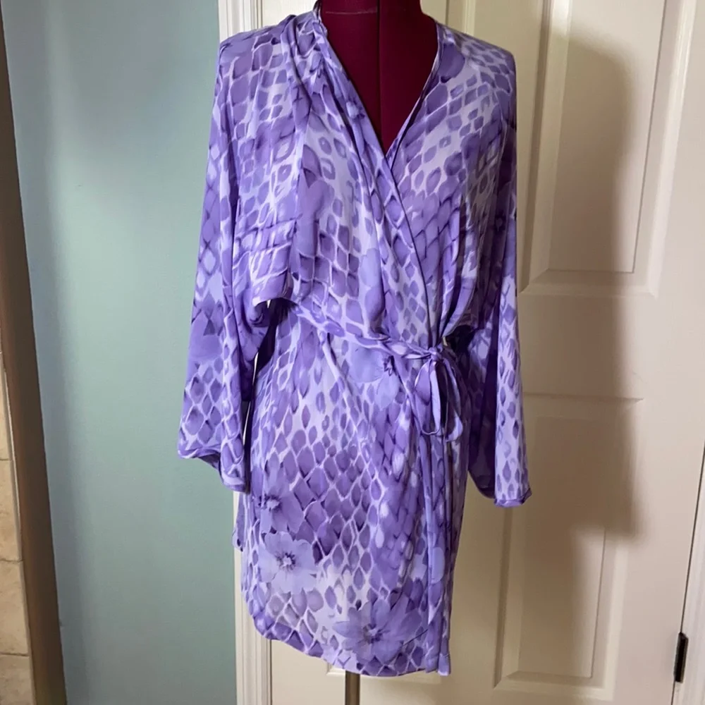Victoria’s Secret Purple Robe Floral Belted Loungewear Intimates Size